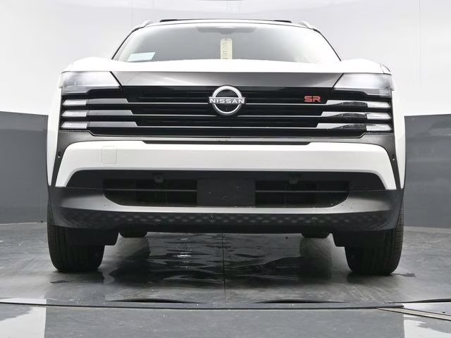 2026 Aspen White/Super Black Nissan Kicks SR FWD SUV