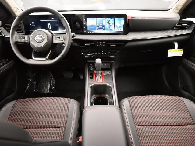 2026 Aspen White Tricoat Nissan Kicks SR FWD SUV