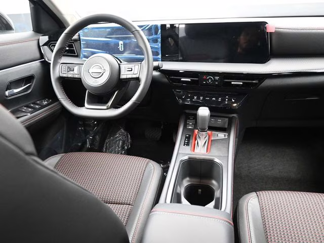 2026 Aspen White/Super Black Nissan Kicks SR AWD SUV