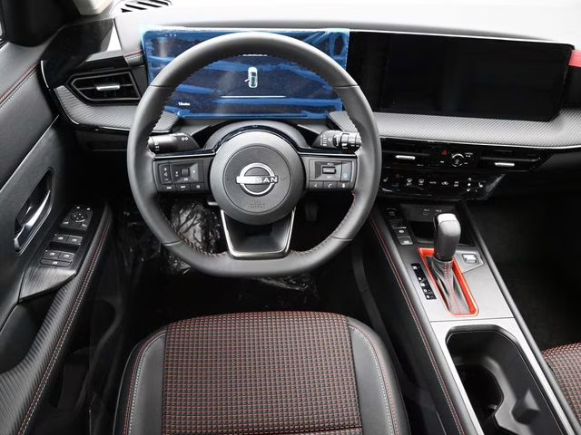 2026 Aspen White/Super Black Nissan Kicks SR AWD SUV