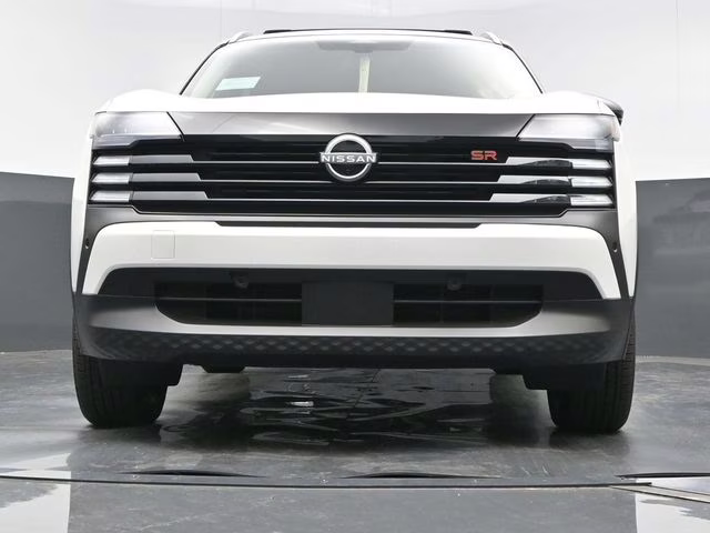 2026 Aspen White/Super Black Nissan Kicks SR AWD SUV