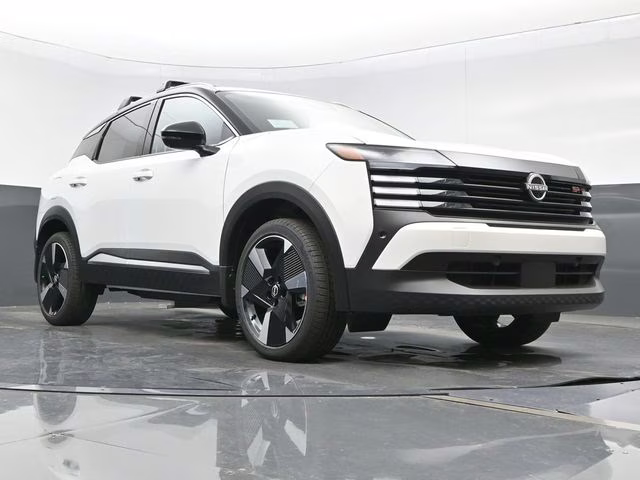2026 Aspen White/Super Black Nissan Kicks SR AWD SUV