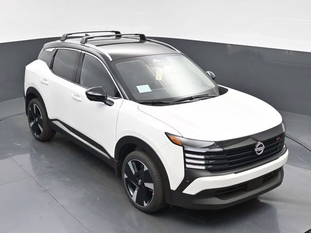 2026 Aspen White/Super Black Nissan Kicks SR AWD SUV