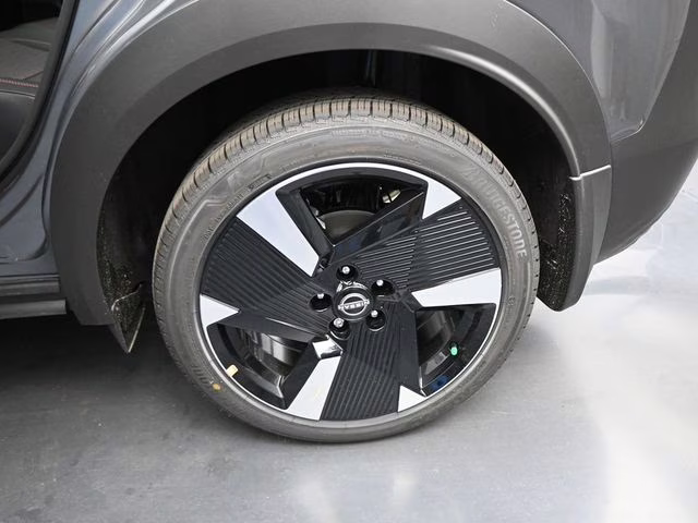 2026 Gun Metallic Nissan Kicks SR AWD SUV