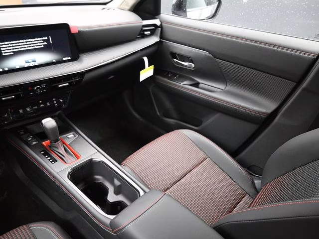2026 Gun Metallic/Super Black Nissan Kicks SR AWD SUV