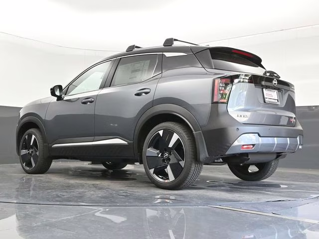 2026 Gun Metallic/Super Black Nissan Kicks SR AWD SUV