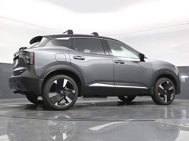 2026 Gun Metallic/Super Black Nissan Kicks SR AWD SUV