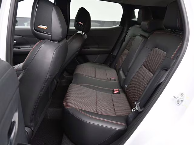 2026 Aspen White/Super Black Nissan Kicks SR FWD SUV