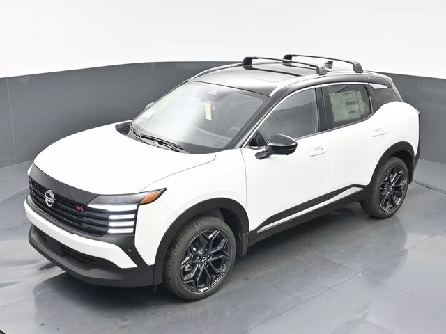2026 Aspen White/Super Black Nissan Kicks SR FWD SUV