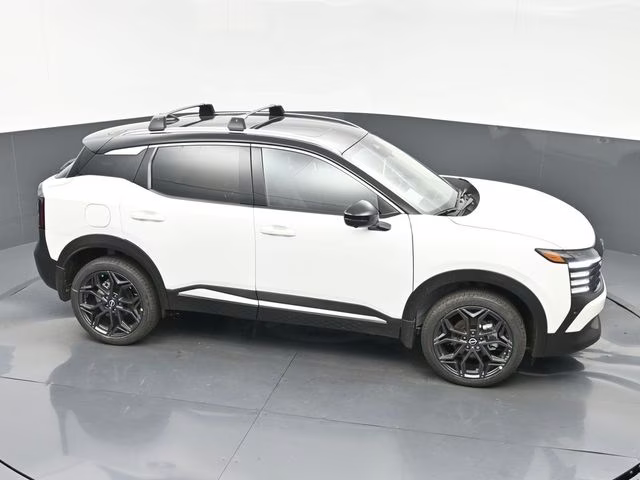 2026 Aspen White/Super Black Nissan Kicks SR FWD SUV