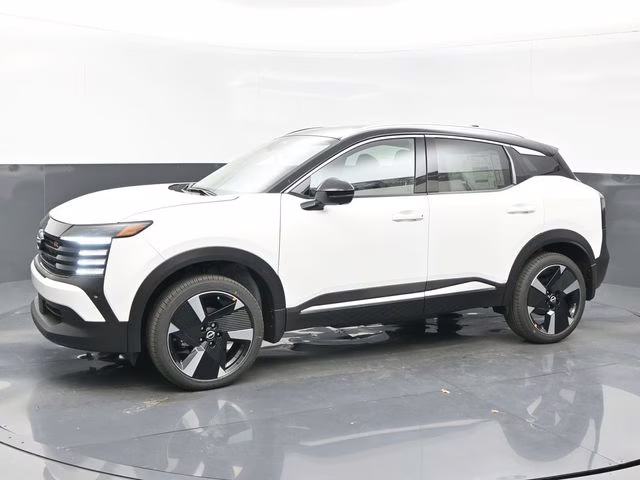 2026 Aspen White/Super Black Nissan Kicks SR FWD SUV
