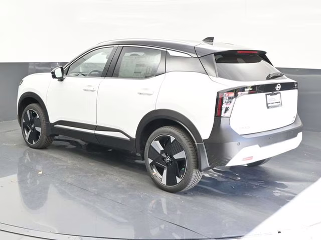 2026 Aspen White/Super Black Nissan Kicks SR FWD SUV
