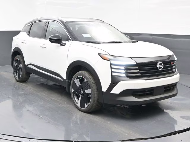 2026 Aspen White/Super Black Nissan Kicks SR FWD SUV
