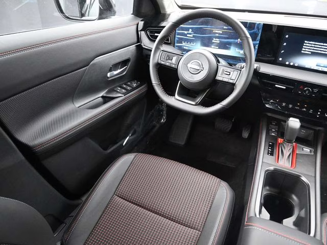 2026 Super Black Nissan Kicks SR FWD SUV
