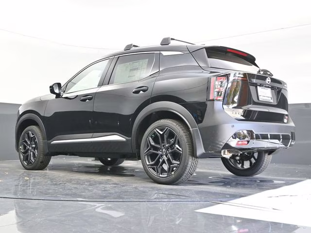 2026 Super Black Nissan Kicks SR FWD SUV