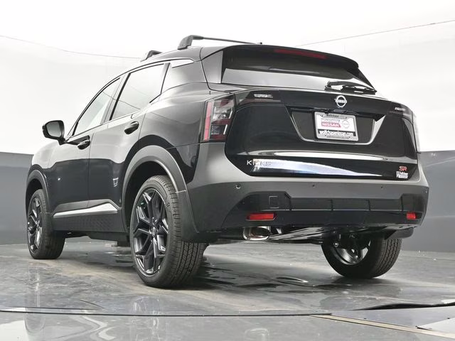 2026 Super Black Nissan Kicks SR FWD SUV