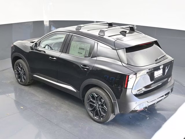 2026 Super Black Nissan Kicks SR FWD SUV