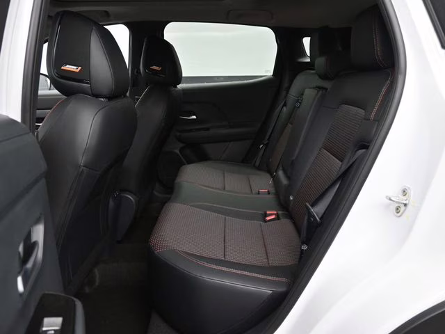 2026 Aspen White/Super Black Nissan Kicks SR FWD SUV