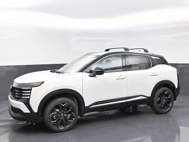 2026 Aspen White/Super Black Nissan Kicks SR FWD SUV