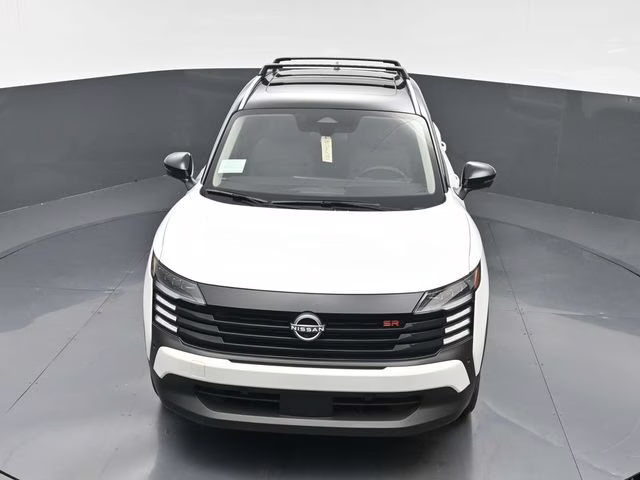 2026 Aspen White/Super Black Nissan Kicks SR FWD SUV