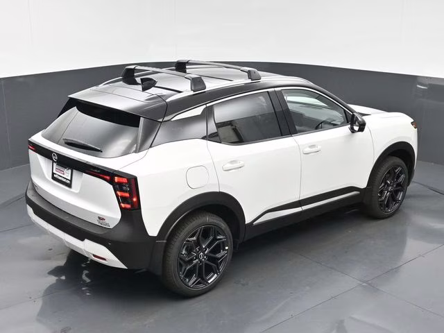 2026 Aspen White/Super Black Nissan Kicks SR FWD SUV