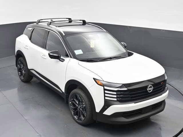 2026 Aspen White/Super Black Nissan Kicks SR FWD SUV
