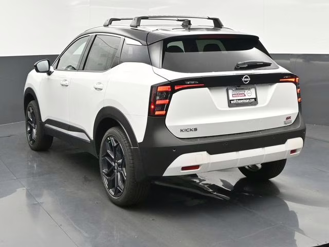 2026 Aspen White/Super Black Nissan Kicks SR FWD SUV