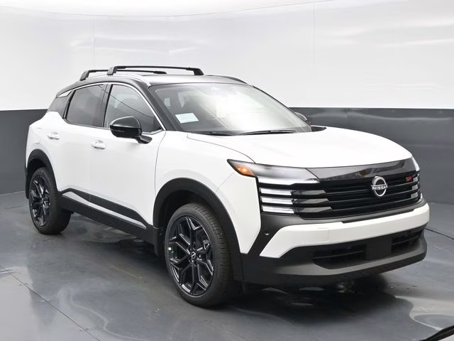 2026 Aspen White/Super Black Nissan Kicks SR FWD SUV