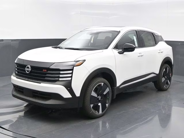 2026 Aspen White Tricoat Nissan Kicks SR FWD SUV
