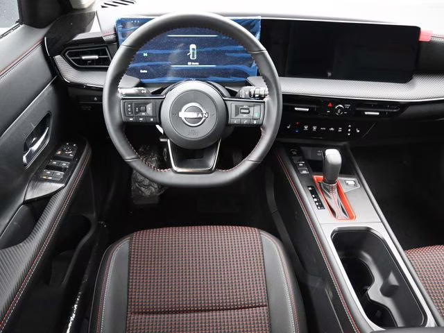 2026 Aspen White Tricoat Nissan Kicks SR FWD SUV