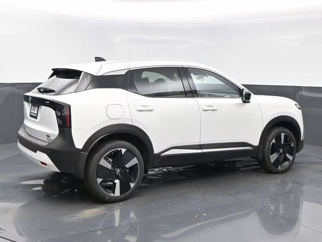 2026 Aspen White Tricoat Nissan Kicks SR FWD SUV