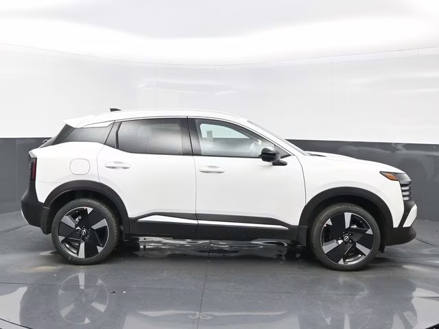2026 Aspen White Tricoat Nissan Kicks SR FWD SUV