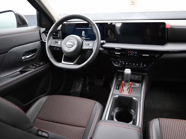 2026 Gun Metallic/Super Black Nissan Kicks SR FWD SUV