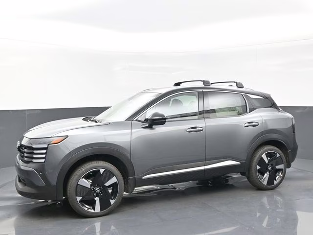 2026 Gun Metallic/Super Black Nissan Kicks SR FWD SUV
