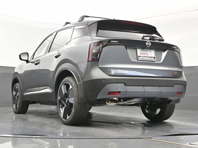 2026 Gun Metallic/Super Black Nissan Kicks SR FWD SUV