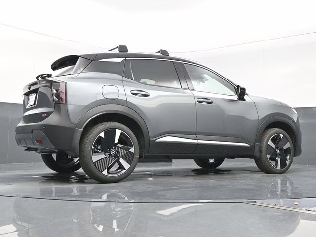 2026 Gun Metallic/Super Black Nissan Kicks SR FWD SUV