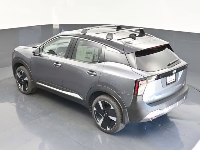 2026 Gun Metallic/Super Black Nissan Kicks SR FWD SUV