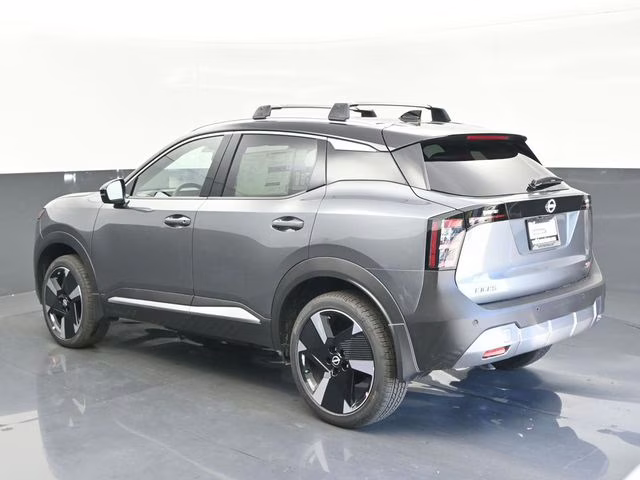 2026 Gun Metallic/Super Black Nissan Kicks SR FWD SUV