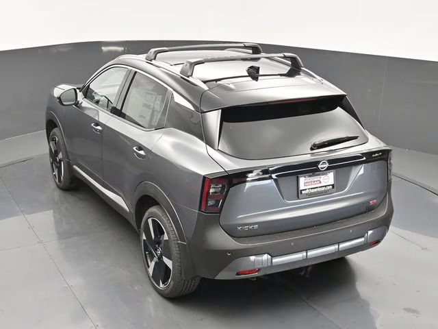 2026 Gun Metallic/Super Black Nissan Kicks SR FWD SUV