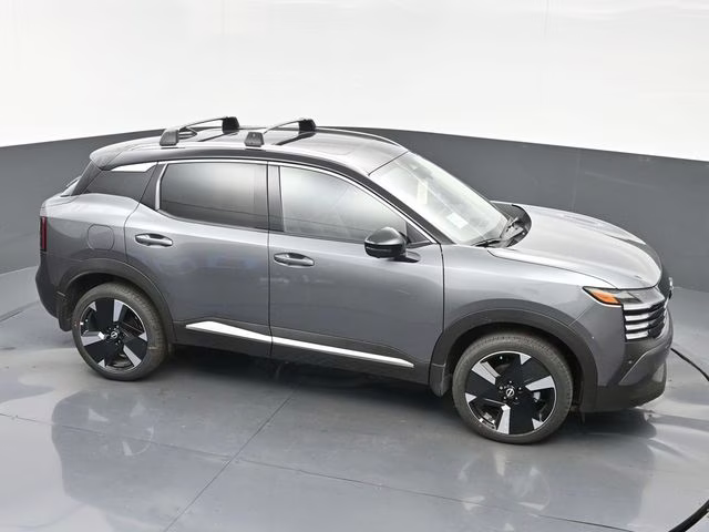 2026 Gun Metallic/Super Black Nissan Kicks SR FWD SUV