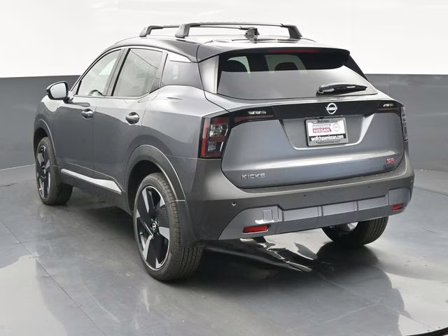 2026 Gun Metallic/Super Black Nissan Kicks SR FWD SUV