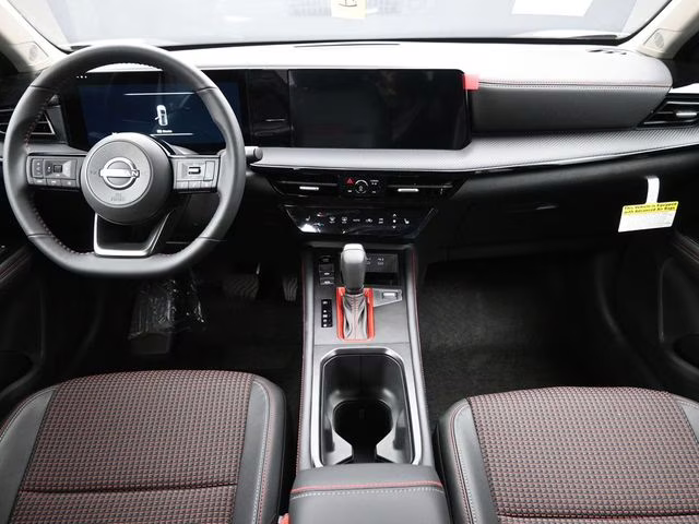2026 Gun Metallic/Super Black Nissan Kicks SR FWD SUV