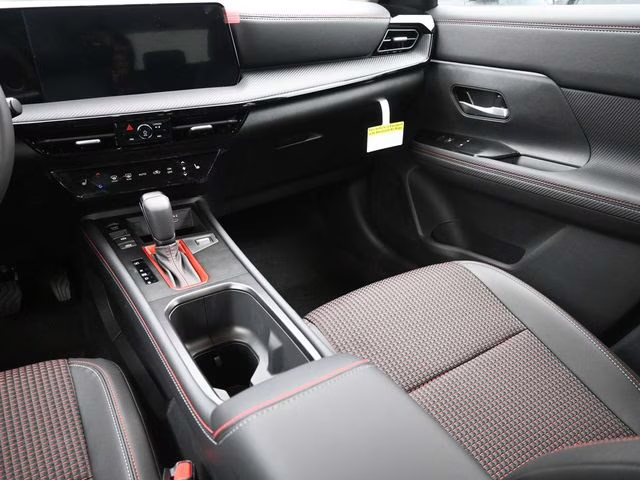 2026 Aspen White/Super Black Nissan Kicks SR AWD SUV