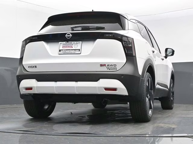 2026 Aspen White/Super Black Nissan Kicks SR AWD SUV