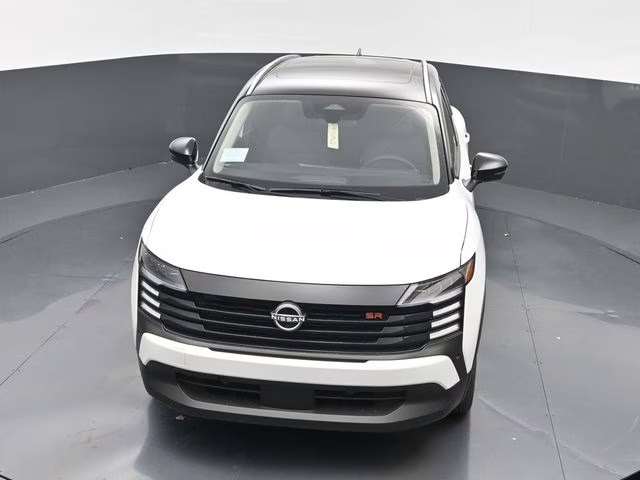 2026 Aspen White/Super Black Nissan Kicks SR AWD SUV