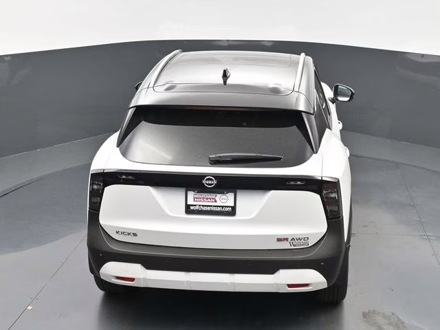 2026 Aspen White/Super Black Nissan Kicks SR AWD SUV