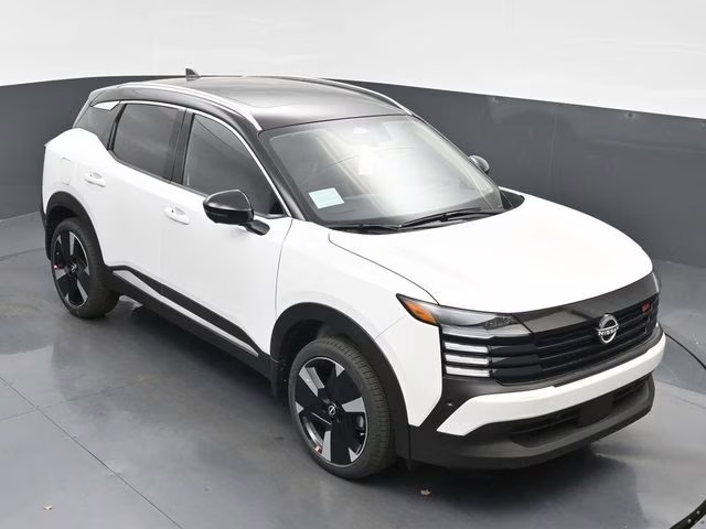 2026 Aspen White/Super Black Nissan Kicks SR AWD SUV