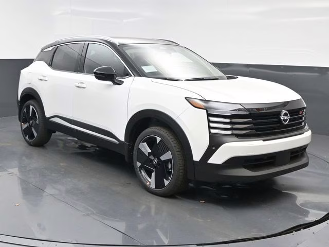 2026 Aspen White/Super Black Nissan Kicks SR AWD SUV