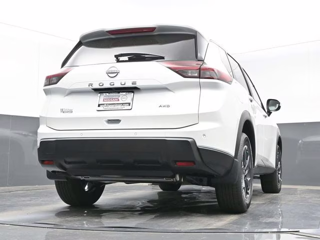 2026 Everest White Pearl Tricoat Nissan Rogue SV AWD SUV