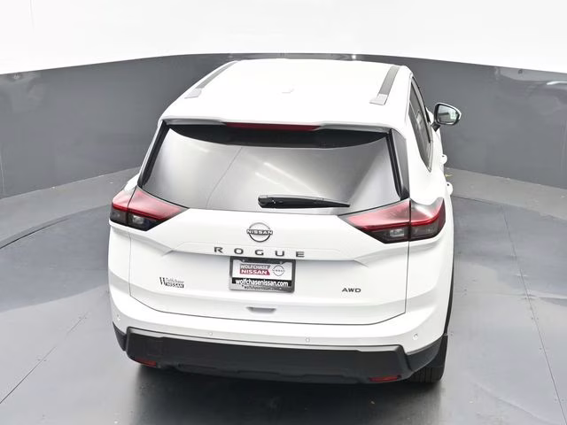 2026 Everest White Pearl Tricoat Nissan Rogue SV AWD SUV